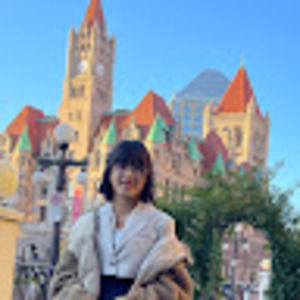 Meet your Posher, Leanne